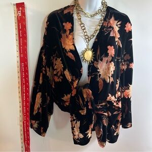 Forever 21 Black and Orange Floral Kimono Shrug